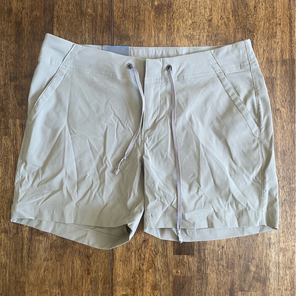 NWT Omni Shield Active Shorts- Columbia